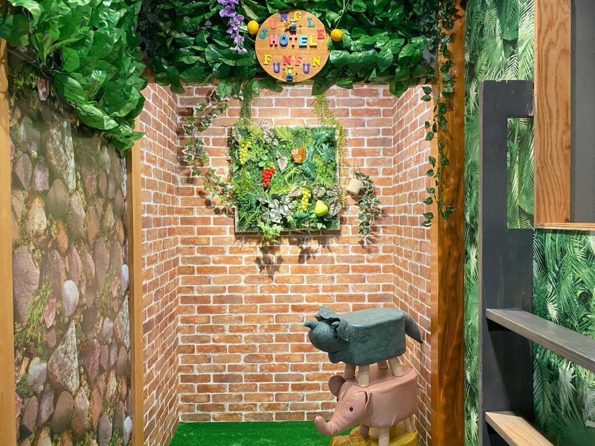 Hotel Jungle Fun Fun Osaka Zewnętrze zdjęcie